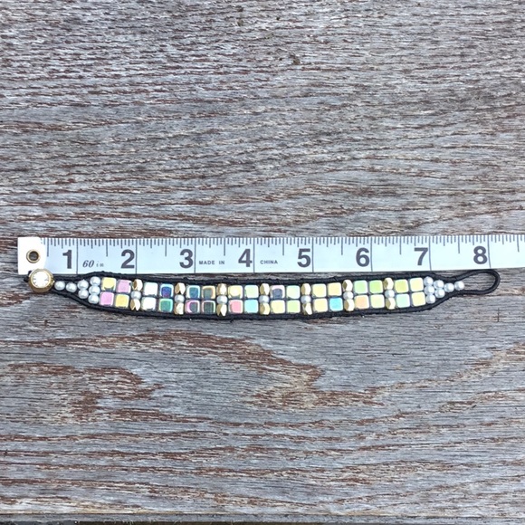 👑 Iridescent & Gold Mini Cuff - Picture 4 of 4